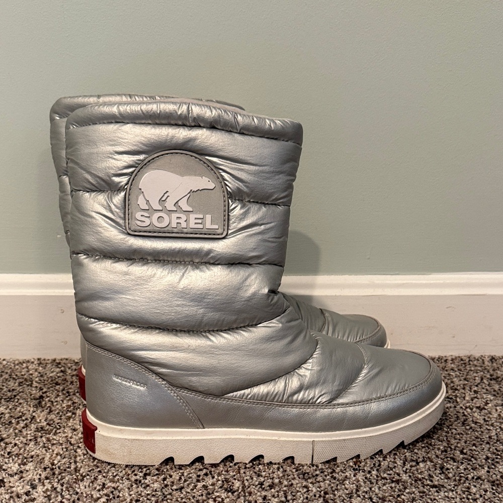 Sorel Metallic Silver Quilted Boots